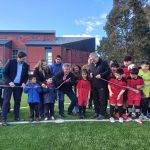 Liceo de Chonchi inaugura moderna cancha de futbolito