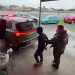 Mujer muere baleada en Frutillar: dos hermanos fueron detenidos por su presunta participación en el crimen