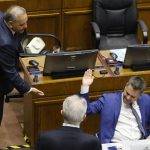 SENADOR FIDEL ESPINOZA PRESENTA QUERELLA Y ACCIÓN CIVIL CONTRA EL DIPUTADO MANOUCHEHRI